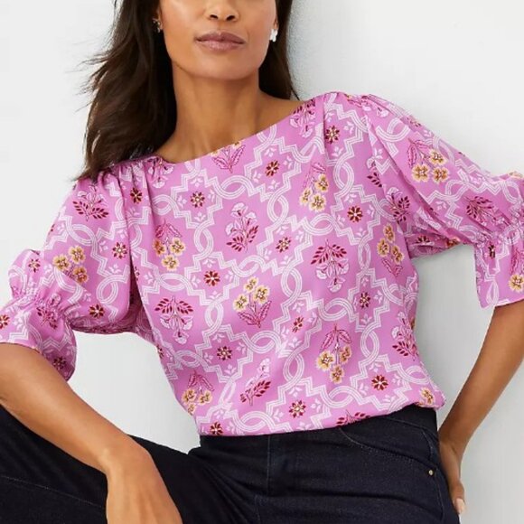 Ann Taylor Mixed Media Top, Size M, Like New - Picture 2 of 9